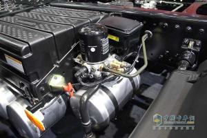 四川現(xiàn)代 Xcient 創(chuàng)虎P440 6X4牽引車