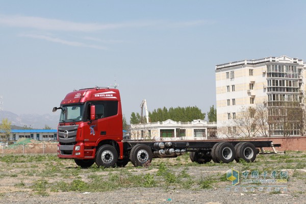 福田戴姆勒 歐曼GTL超能版350馬力8X4載貨車(chē)(復(fù)合版)