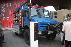 梅賽德斯-奔馳烏尼莫克(Unimog)U4000 4X4地震救援車底盤 梅賽德斯-奔馳烏尼莫克(Unimog)U4000 4X4地震救援車底盤
