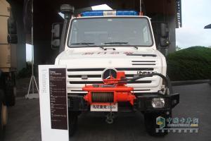 梅賽德斯-奔馳烏尼莫克(Unimog)U4000 4X4全地形救護車底盤