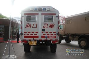 梅賽德斯-奔馳烏尼莫克(Unimog)U4000 4X4全地形救護車底盤