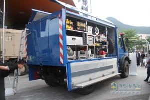 梅賽德斯-奔馳烏尼莫克(Unimog)U4000 4X4地震救援車底盤