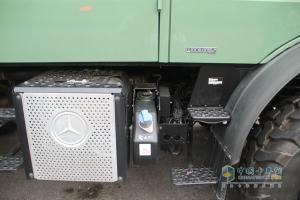 梅賽德斯-奔馳烏尼莫克(Unimog)U4000 4X4越野底盤