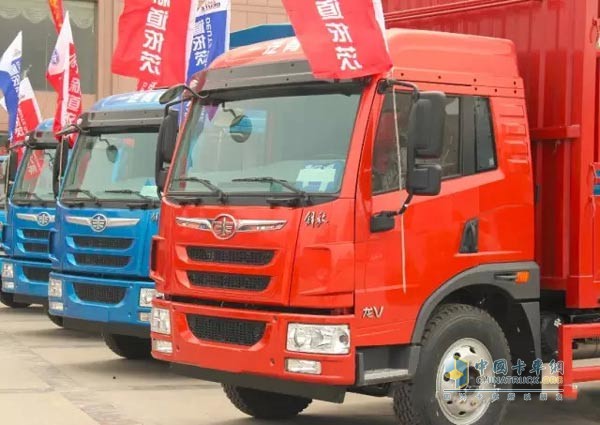 一汽解放青島龍V