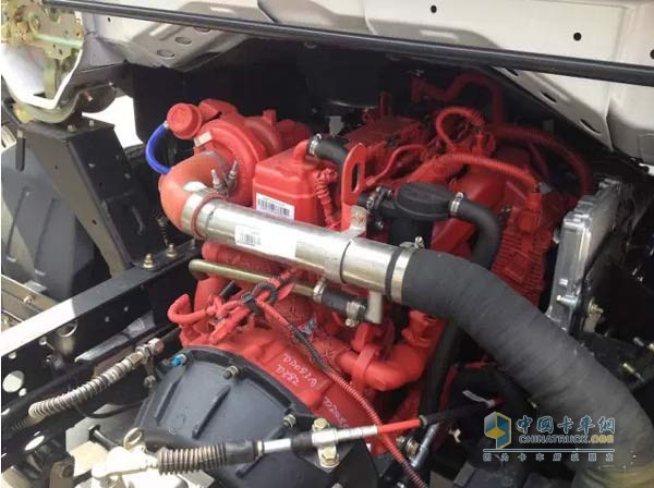 大柴道依茨4DC發(fā)動機(jī)