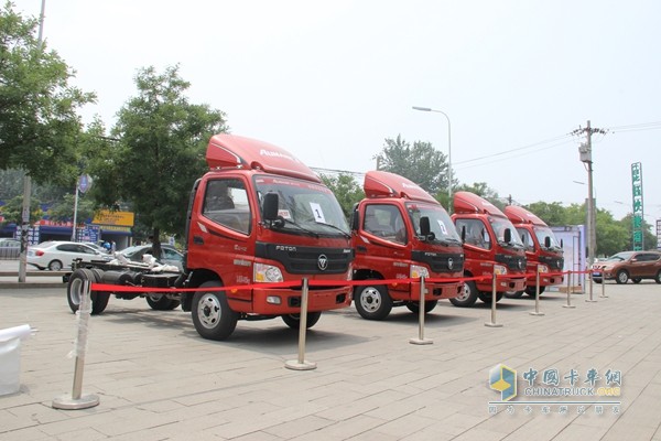 2015年首屆“?？当眹鳬V服務(wù)技能大賽總決賽