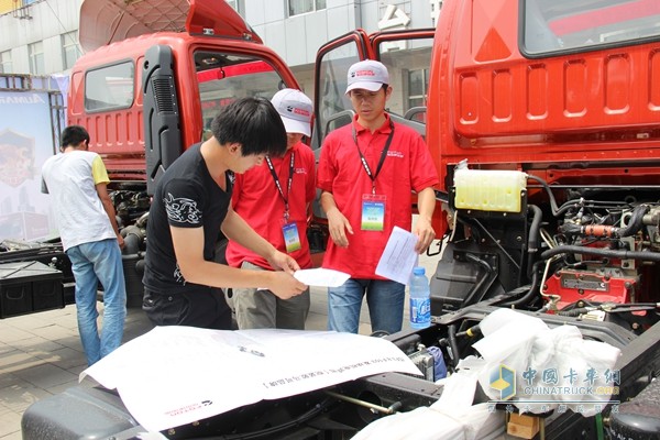 2015年首屆“?？当眹鳬V服務(wù)技能大賽總決賽