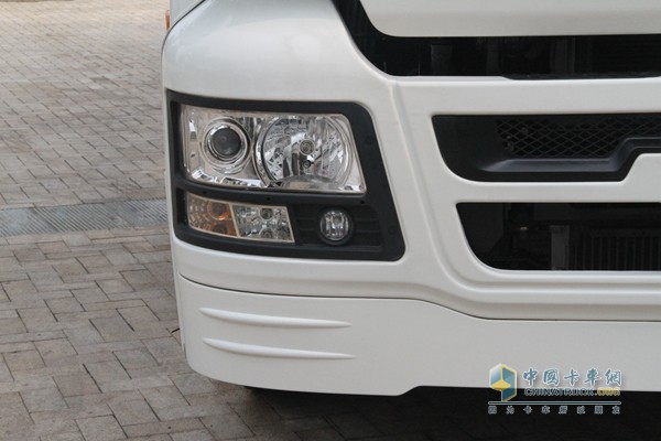 陜汽重卡 德龍新M3000 245馬力 6x2 國四 快遞廂式載貨車