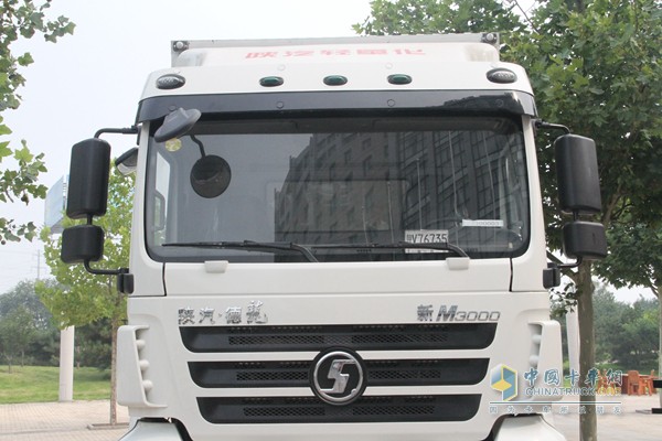 陜汽重卡 德龍新M3000 245馬力 6x2 國五 后隨動快遞廂式載貨車