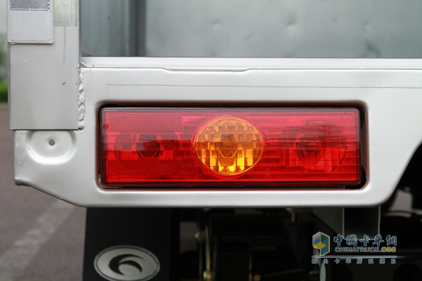 時(shí)代汽車(chē)  馭菱VQ1單排廂車(chē)