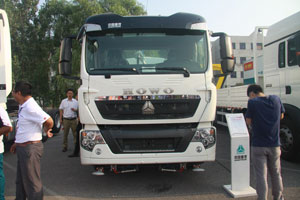 中國重汽 T5G 4X2 210馬力 國五 揚(yáng)塵車 中國重汽 T5G 4X2 210馬力 國五 揚(yáng)塵車
