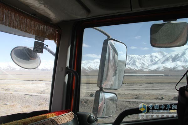 聯(lián)合卡車(chē)擁有寬敞的駕駛視野