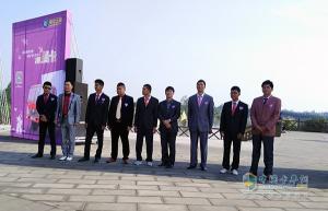 重汽王牌最美“曼妙婚典”活動在成都鳳凰湖公園開啟