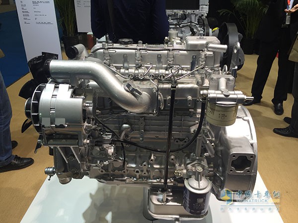 輕中重統(tǒng)統(tǒng)國V以上 “濰柴芯”引領(lǐng)Engine China 2015