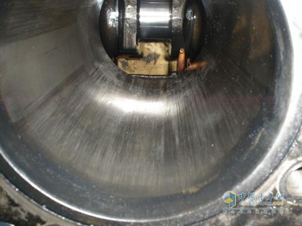 發(fā)動機(jī)拉缸