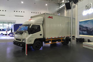 2015中國商用車展南京依維柯、江鈴汽車攜輕卡產(chǎn)品亮相