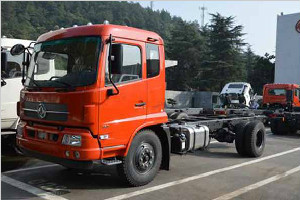東風(fēng)商用車(chē) 天錦 東風(fēng)160馬力 4X2 國(guó)四牽引車(chē)(DF6S650) 東風(fēng)商用車(chē) 天錦 東風(fēng)160馬力 4X2 國(guó)四牽引車(chē)(DF6S650)