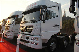 中國重汽 斯達(dá)-斯太爾重卡 大M5G 340馬力 6X2 國四 牽引車 中國重汽 斯達(dá)-斯太爾重卡 大M5G 340馬力 6X2 國四 牽引車