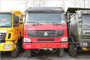 中國重汽 HOWO重卡 340馬力 6X4 LNG自卸車 中國重汽 HOWO重卡 340馬力 6X4 LNG自卸車