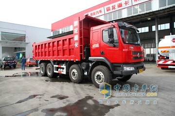 東風(fēng)柳汽 乘龍 270馬力 8X4 自卸車