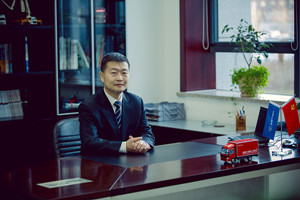 福田歐馬可5系獲2016中國卡車年度車型、節(jié)油車型兩項大獎