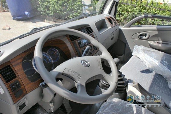 東風(fēng) 凱普特E280 116馬力 4.172米單排高欄輕卡