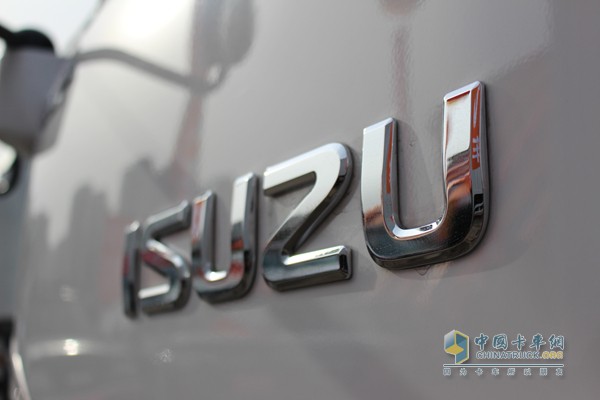 2016慶鈴太原新產(chǎn)品推介會(huì)暨用戶簽單活動(dòng)