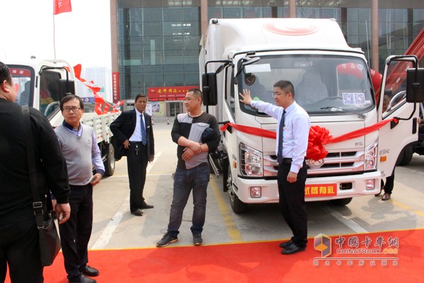 2016時(shí)代/瑞沃品質(zhì)體驗(yàn)之旅掀起體驗(yàn)營(yíng)銷新風(fēng)潮