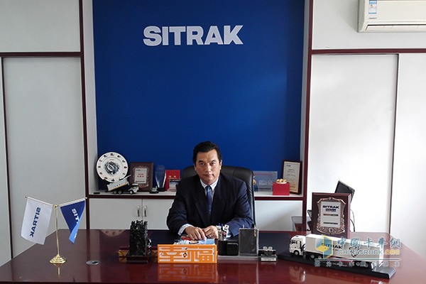 嘉誠(chéng)邦威汽車(chē)銷(xiāo)售服務(wù)有限公司總經(jīng)理洪志強(qiáng)