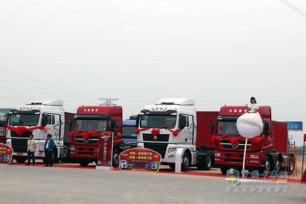 中國重汽汕德卡、斯太爾2016購車嘉年華活動在石家莊舉行