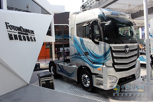 福田戴姆勒EST超級(jí)卡車(chē)展出全系空氣懸架