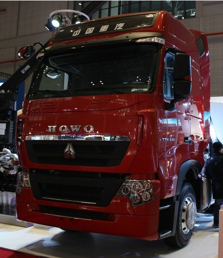 中國重汽T7H 6×2牽引車促銷