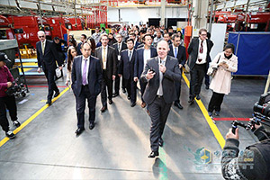 福田戴姆勒樹(shù)“中德合作”典范  歐曼5大機(jī)密曝光