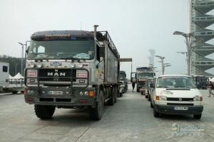 細數(shù)2016絲綢之路拉力賽中有顏值有內(nèi)涵的卡車戰(zhàn)車