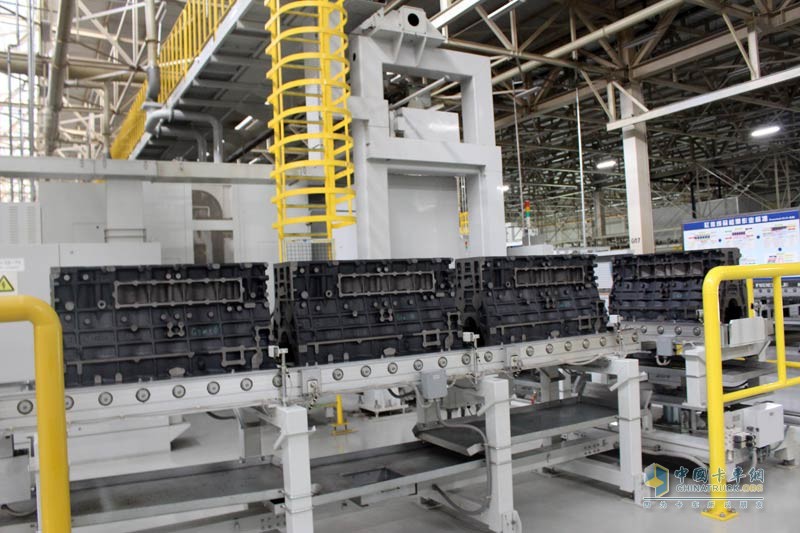 初生牛犢不怕虎 四川現(xiàn)代致道800w試駕體驗