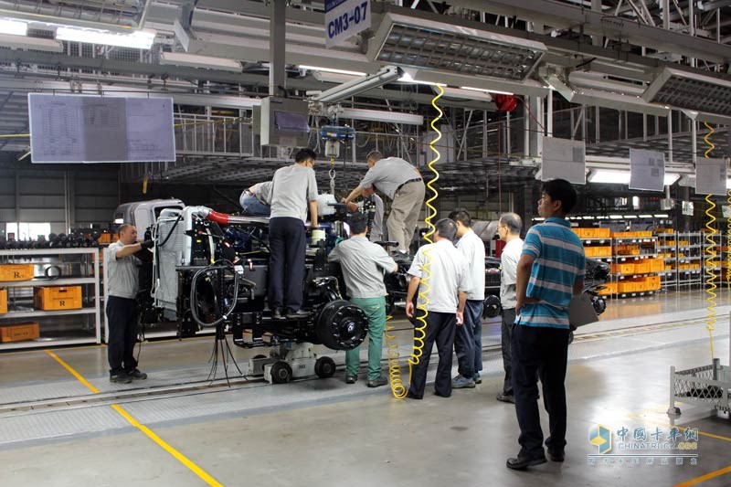 初生牛犢不怕虎 四川現(xiàn)代致道800w試駕體驗