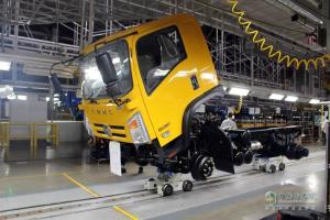 初生牛犢不怕虎 四川現(xiàn)代致道800w試駕體驗