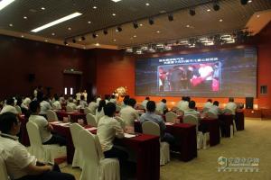 緊追新版GB1589 福田戴姆勒與中都物流簽訂千臺中置軸轎運(yùn)車