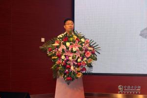 緊追新版GB1589 福田戴姆勒與中都物流簽訂千臺中置軸轎運(yùn)車