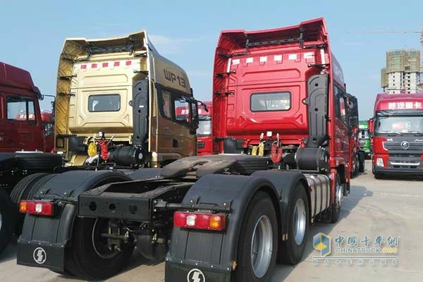 德龍X300 6×4黃金版