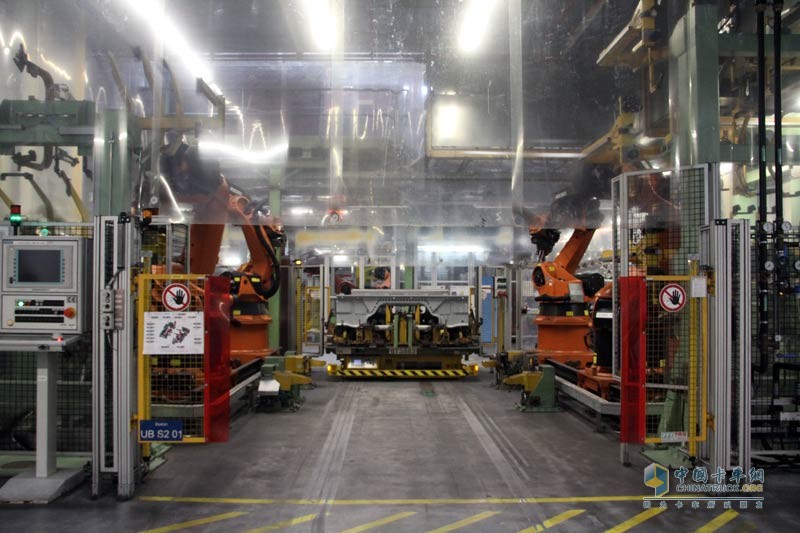 奔馳卡車德國(guó)行：這么造Actros 探訪梅賽德斯-奔馳沃爾特工廠