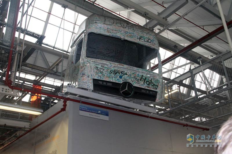 奔馳卡車德國(guó)行：這么造Actros 探訪梅賽德斯-奔馳沃爾特工廠