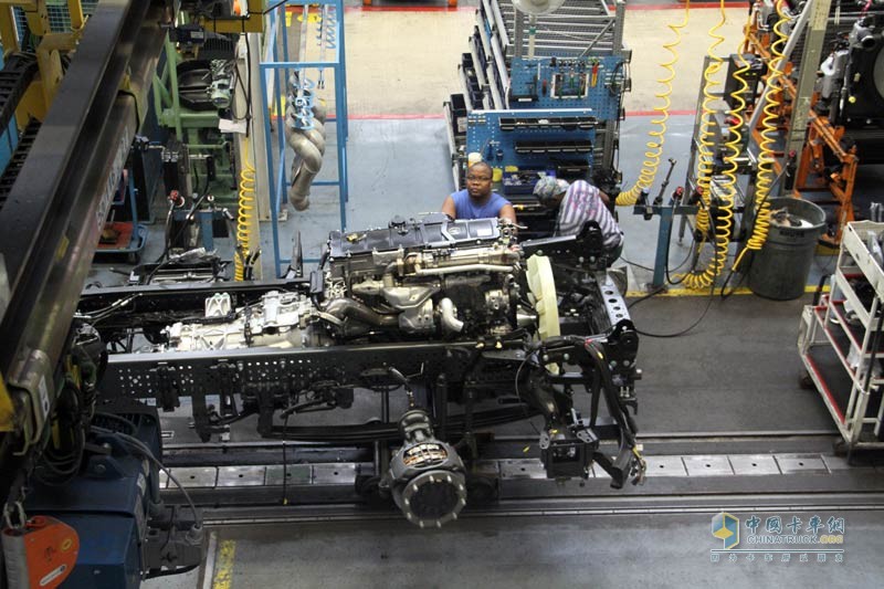 奔馳卡車德國(guó)行：這么造Actros 探訪梅賽德斯-奔馳沃爾特工廠