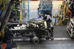 奔馳卡車德國(guó)行：這么造Actros 探訪梅賽德斯-奔馳沃爾特工廠