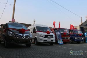  奧鈴大篷車(chē)走進(jìn)寧波 獲意向客戶圍觀