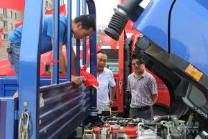  奧鈴大篷車(chē)走進(jìn)寧波 獲意向客戶圍觀