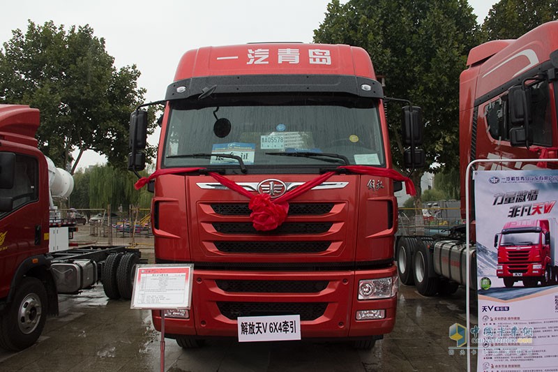 迎合濟南當(dāng)?shù)厥袌?解放展臺JH6最為耀眼