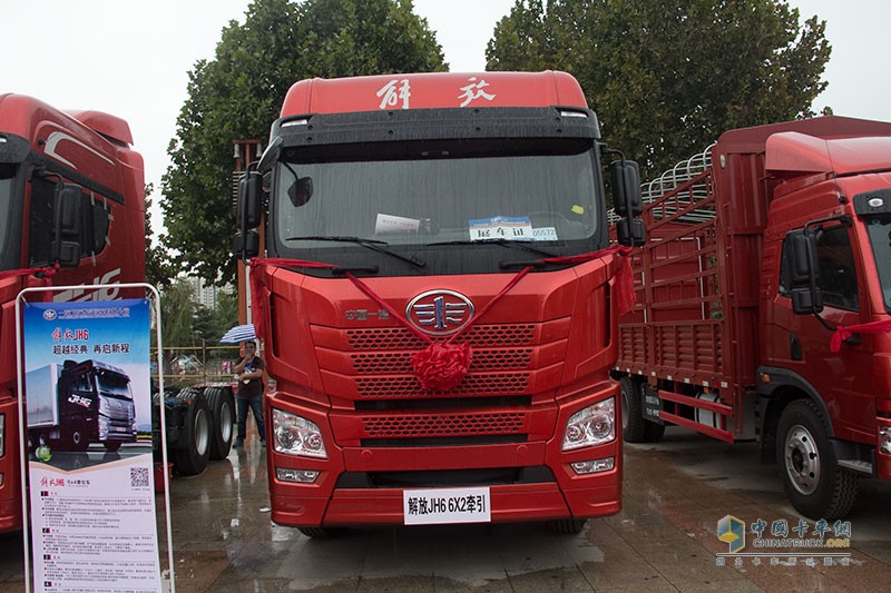 迎合濟南當(dāng)?shù)厥袌?解放展臺JH6最為耀眼