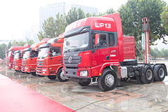 老粉絲來點贊 陜汽新款X3000亮相濟南車展