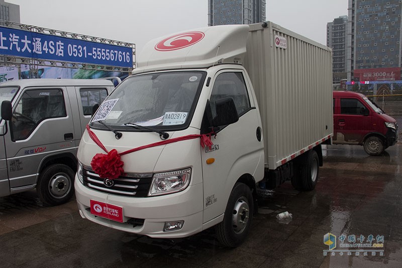 濟南卡車展輕卡秀 奧馳汽車、時代汽車展物流車型